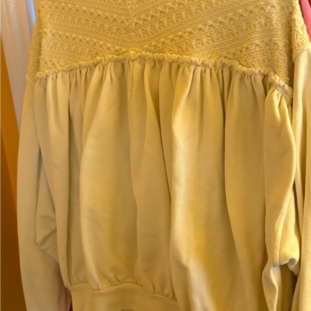 WE THE FREE YELLOW CROCHET DETAILED ZIP FRONT SWEATSHIRT SIZE XL - Picture 3 of 3